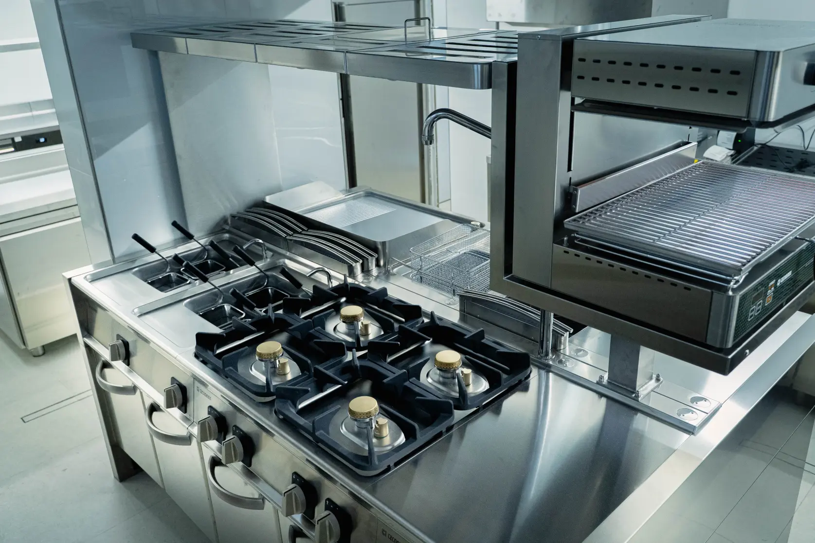 Une nouvelle cuisine, un service plus grand ou de la gastronomie en plein air ? Atteignez le succès commercial avec la marque Tecnoinox