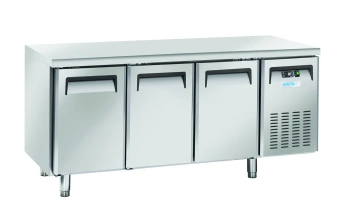 Table réfrigérée 3-portes avec groupe latéral, 180x70x85 cm, 400 l | ARKTIC 236727