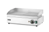 Plaque de grill électrique Kitchen Line, 1/2 lisse 1/2 rainurée, 2,4 kW, 51,8x33 cm | HENDI 154946