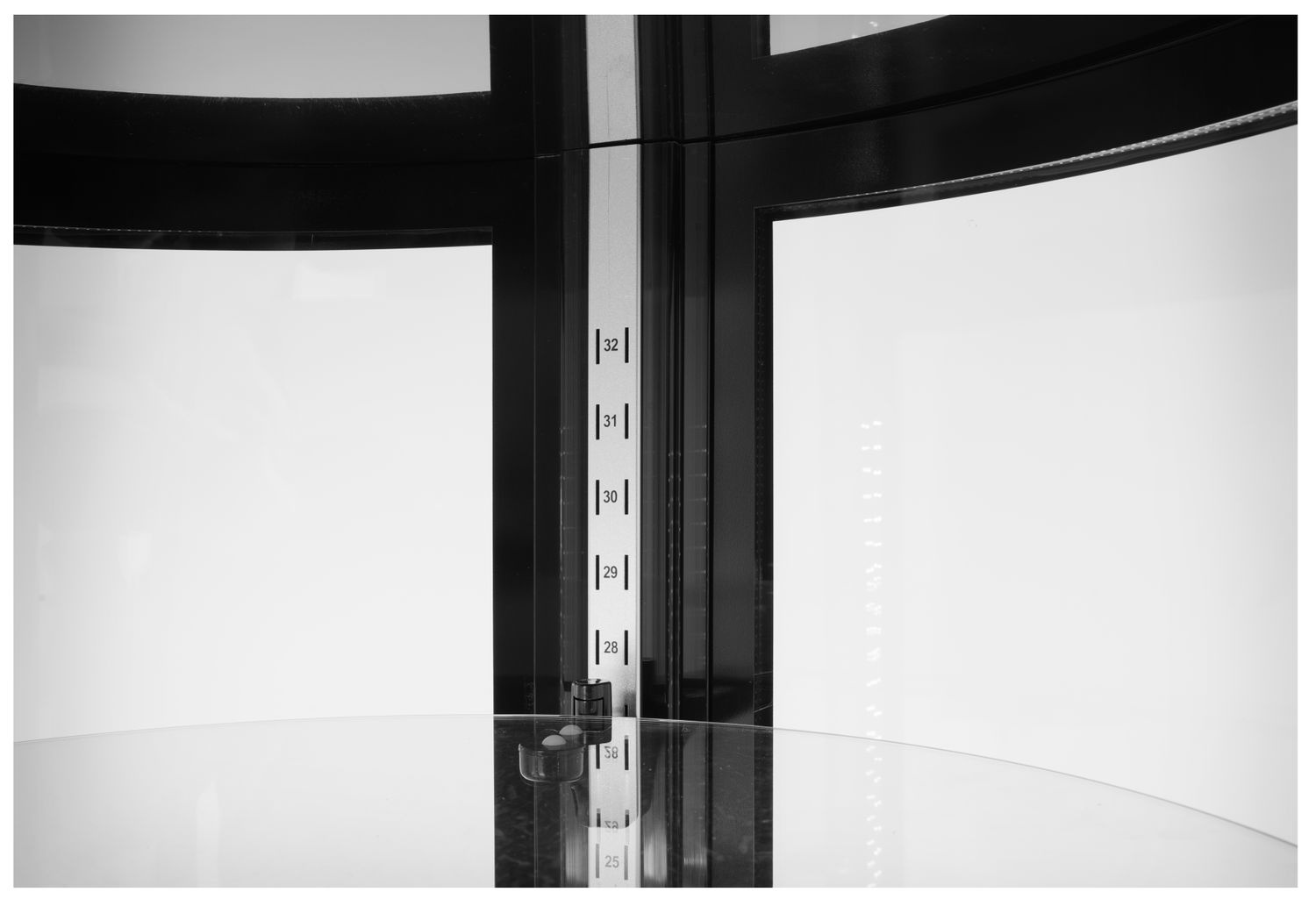 Vitrine réfrigérée ronde 360 L, LED, refroidissement dynamique | ARKTIC 233832