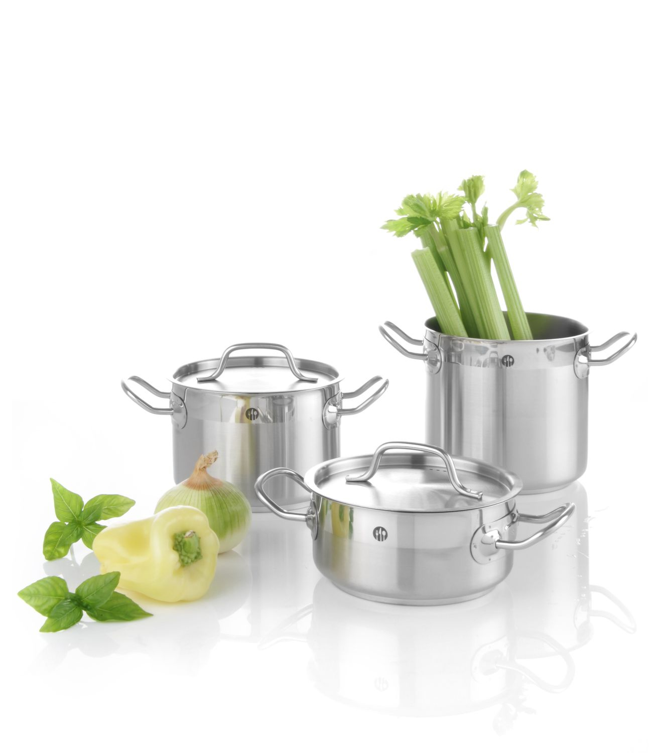 Casserole basse en acier inoxydable Kitchen Line, capacité 11,9 l, diamètre 32 cm, hauteur 15 cm | HENDI 837689