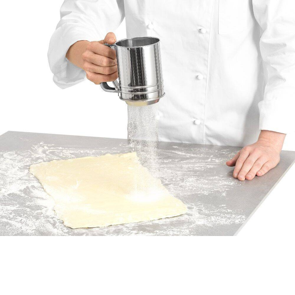 Tasse en acier pour tamisage | FORGAST FG11066