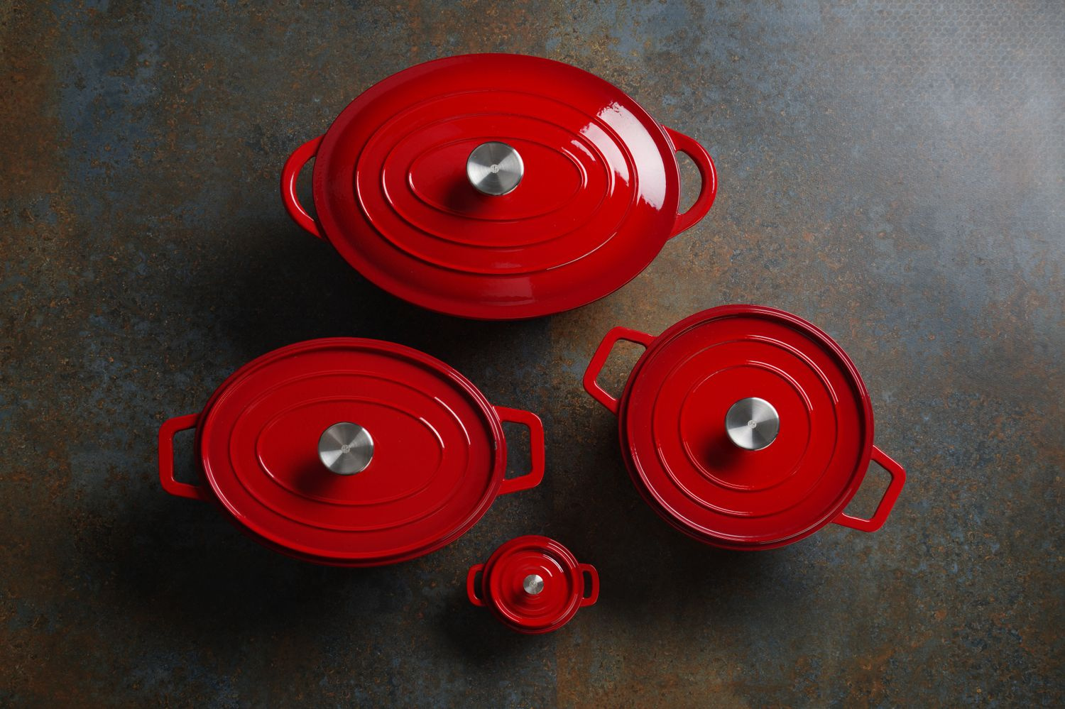 Cocotte en fonte avec couvercle rouge - cap. 3,4 l HENDI 626832