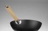 Poêle WOK avec poignée en bois, Ø 32 cm | HENDI 627907