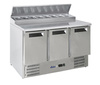 Table réfrigérée 3-portes pour salades avec superstructure, 368 l, 8x GN1/6 | HENDI 236239