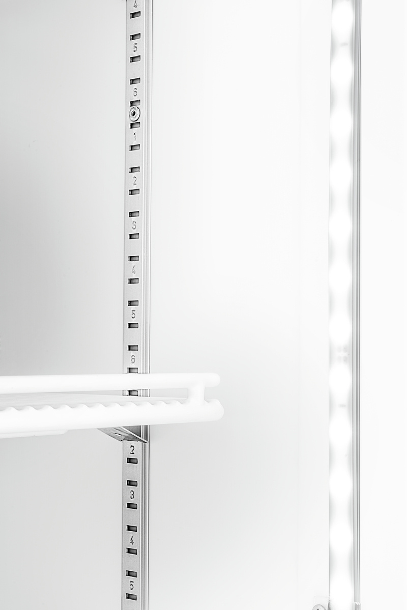 Armoire réfrigérée à portes vitrées GTK1-123 | BARTSCHER 700836