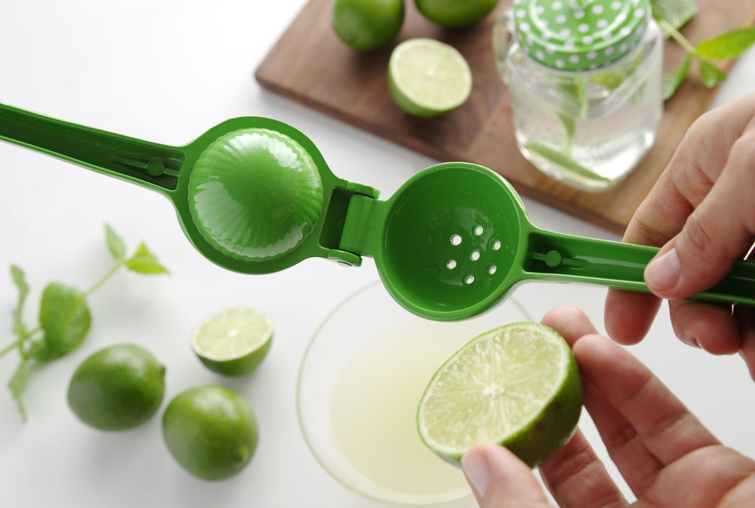 Presse-citron vert pour limes - vert | BARUP 592045